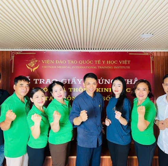 Viện Đào Tạo Dưỡng Sinh Thân Tâm Mạnh Quân là đơn vị chuyên sâu trong lĩnh vực đào tạo Dưỡng Sinh – Trị Liệu Đông Y tại TP. Hồ Chí Minh.